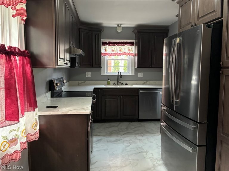 1605 Liberty Street, Parkersburg, WV - Photo 5