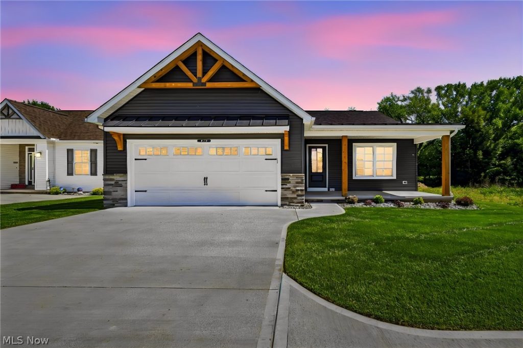 975 Lake Road, Conneaut, OH