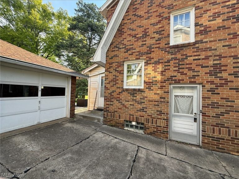 708 Bowman Street, Wooster, OH - Photo 5