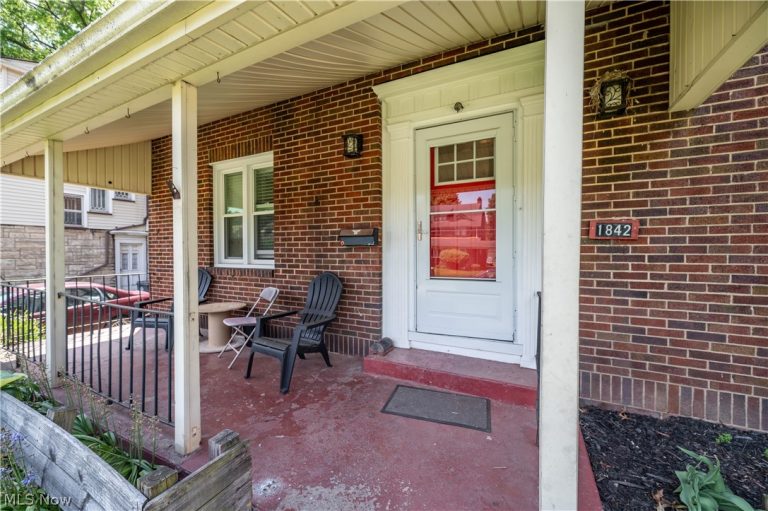 1842 Coronado Avenue, Youngstown, OH - Photo 5
