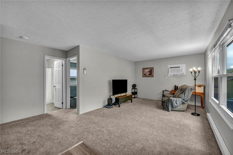 1529 Benjamin Court, Kent, OH - Photo 3