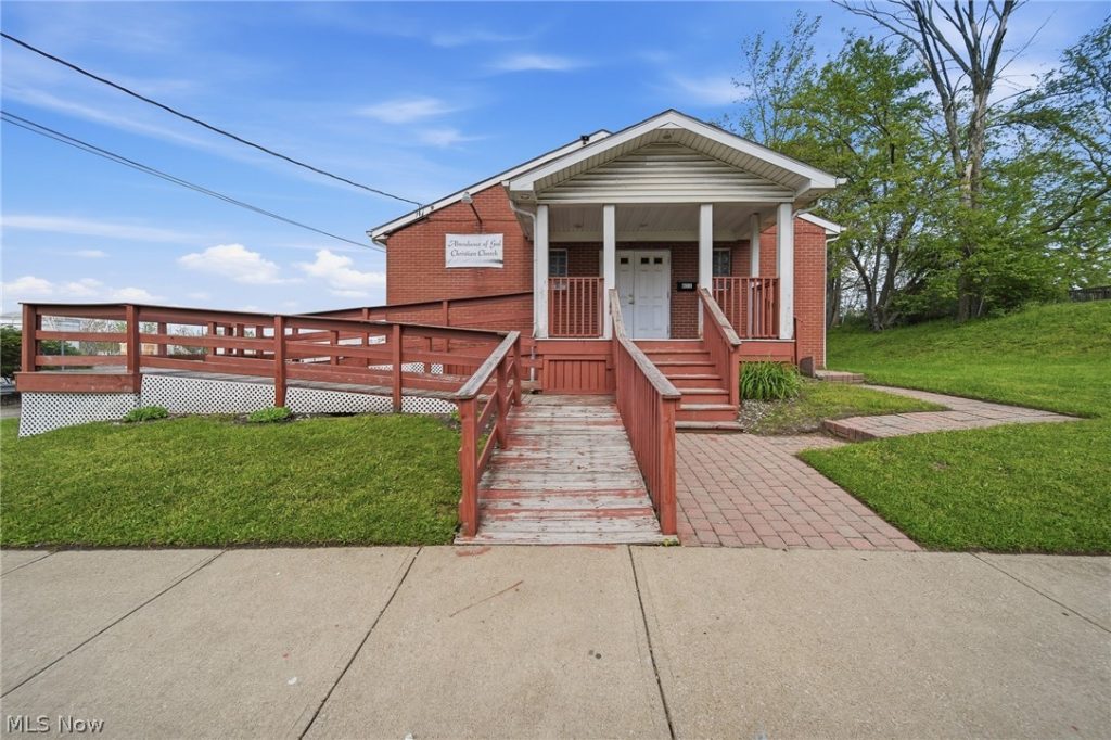 611 Hartford Avenue, Canton, OH
