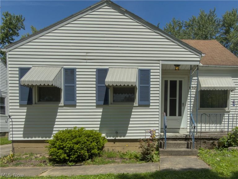 626 Princeton Avenue, Elyria, OH, 44035