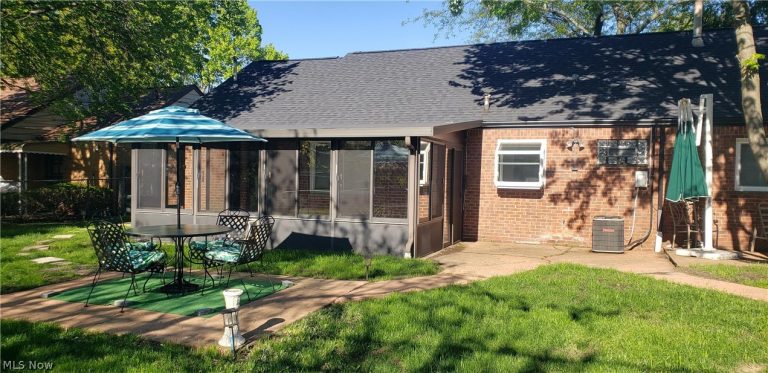 670 Walnut Drive, Euclid, OH - Photo 6