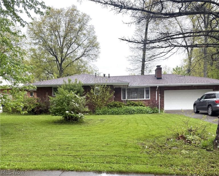 1952 Dodge Drive, Warren, OH, 44485