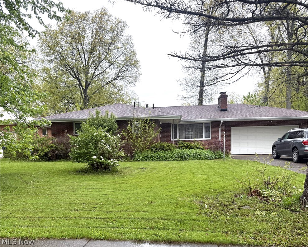 1952 Dodge Drive, Warren, OH