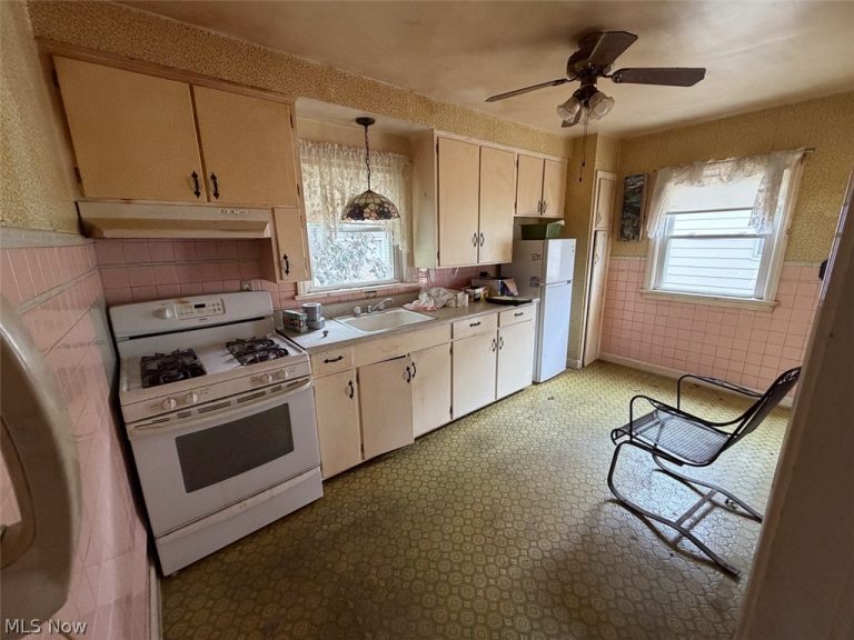 322 Millview Place, Canton, OH - Photo 4