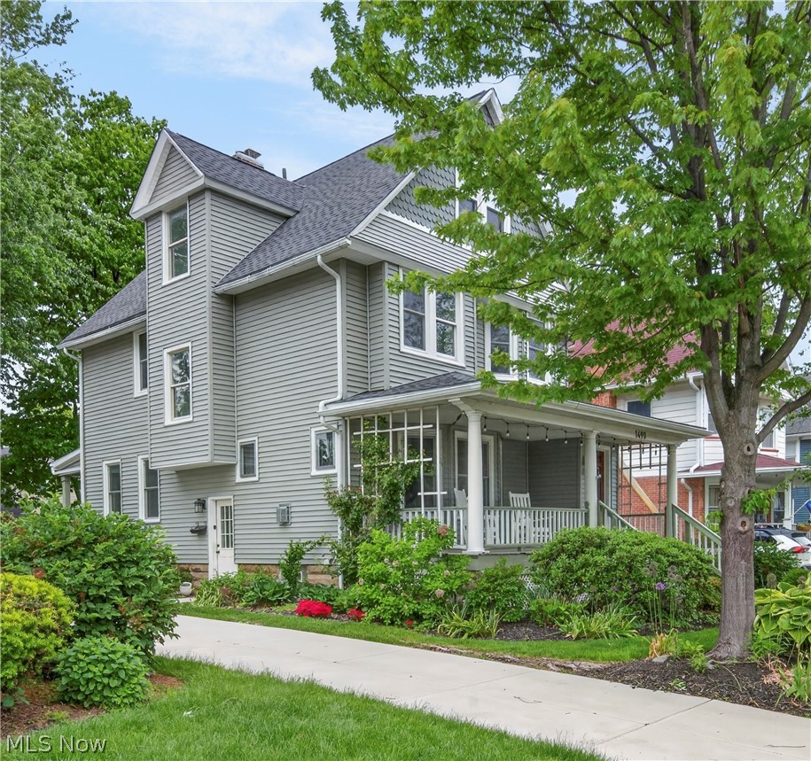 1490 Mars Avenue, Lakewood, OH