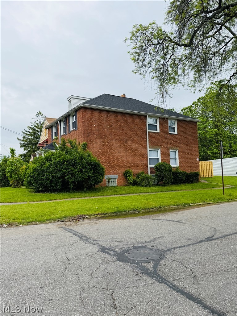 14702 Milverton Road, Cleveland, OH - Photo 3