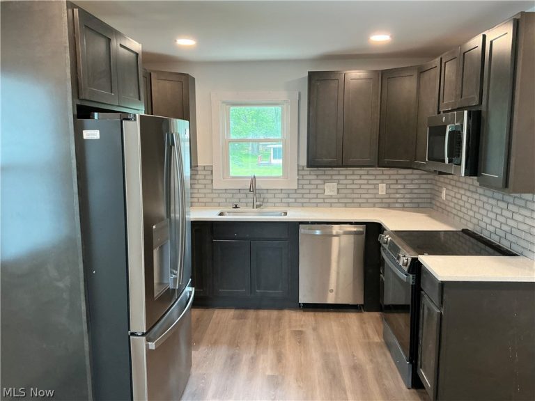 3659 Brainard Road, Woodmere, OH - Photo 6