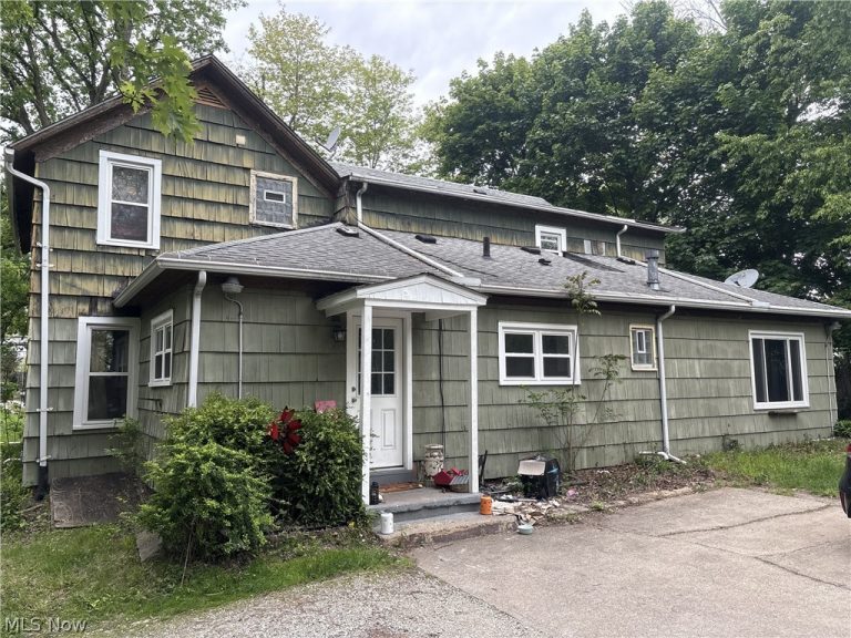 727 Wooster Road, Barberton, OH - Photo 4
