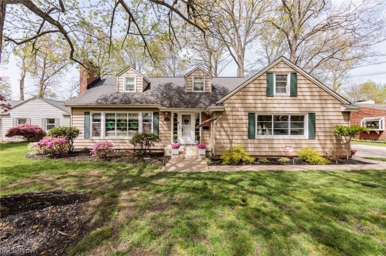 22636 Locust Lane, Rocky River, OH, 44116