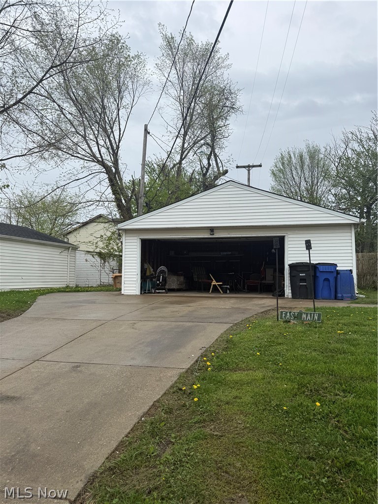 18011 Windward Road, Cleveland, OH - Photo 5