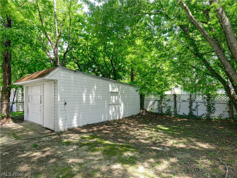 1367 Clearaire Road, Cleveland, OH - Photo 4