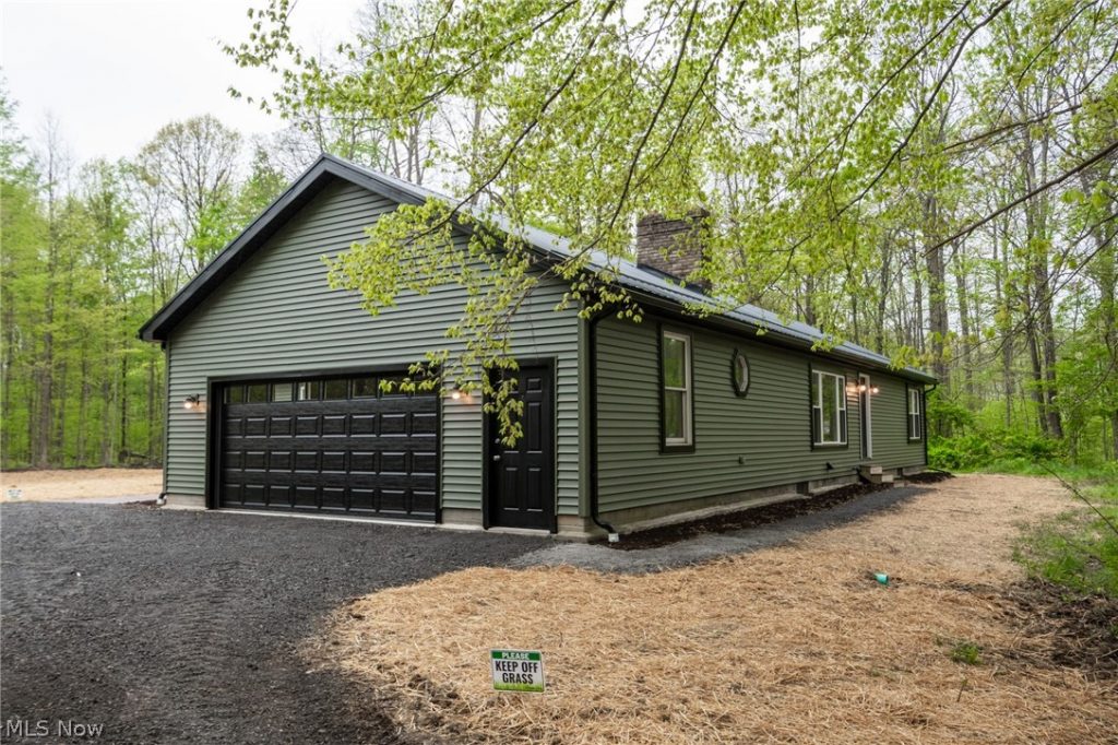 1200 Way Road, Rome, OH