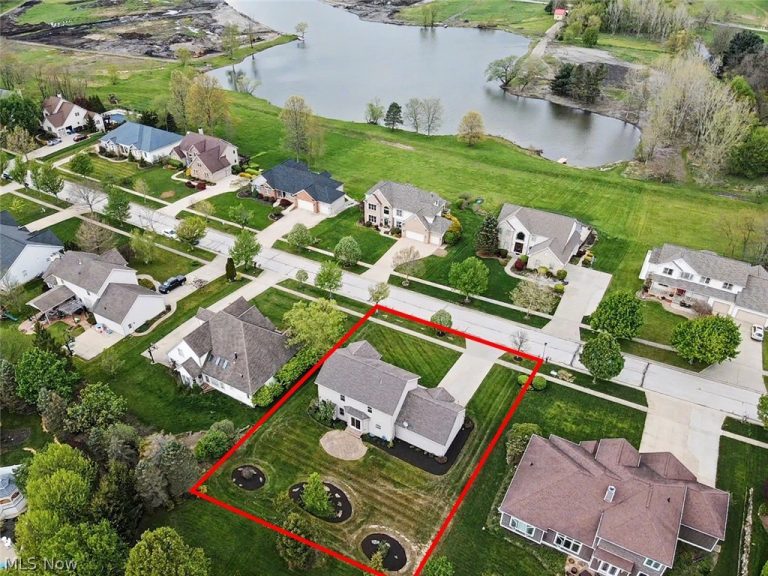 1162 Windward Lane, Kent, OH - Photo 5