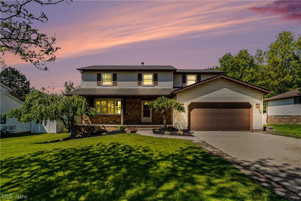 3890 Sanford Drive, Parma, OH