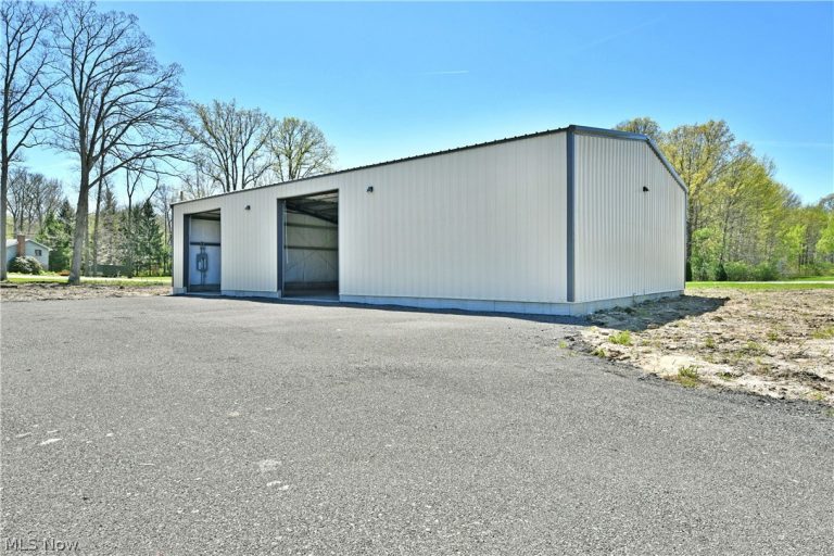 3218 State Route 5, Cortland, OH - Photo 4