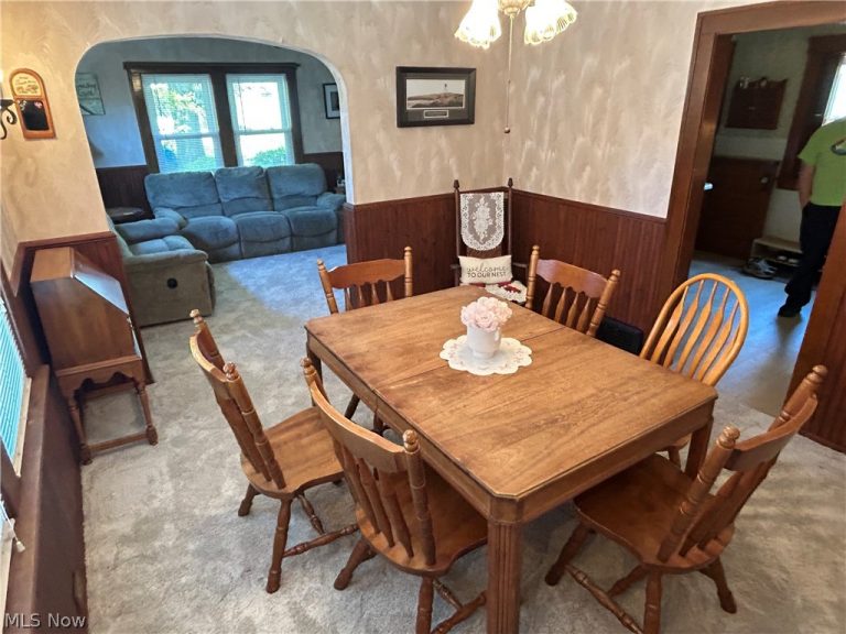4411 Maplecrest Avenue, Parma, OH - Photo 6