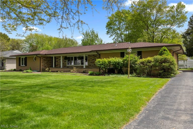 304 Cedar Brook Lane, Sandusky, OH - Photo 2