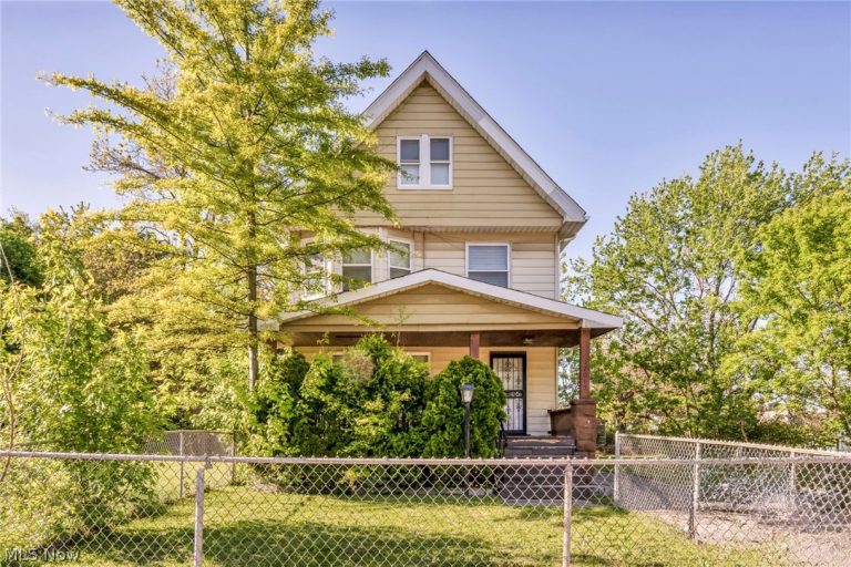 12015 Osceola Avenue, Cleveland, OH - Photo 2