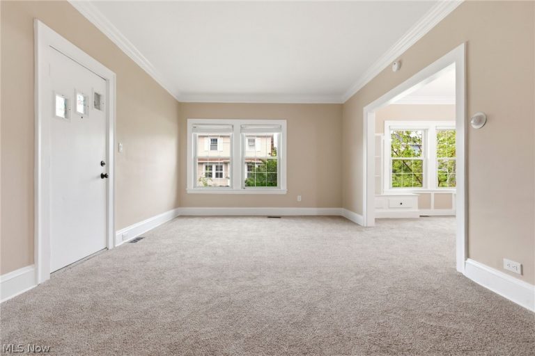 1521 Blossom Park Avenue, Lakewood, OH - Photo 6