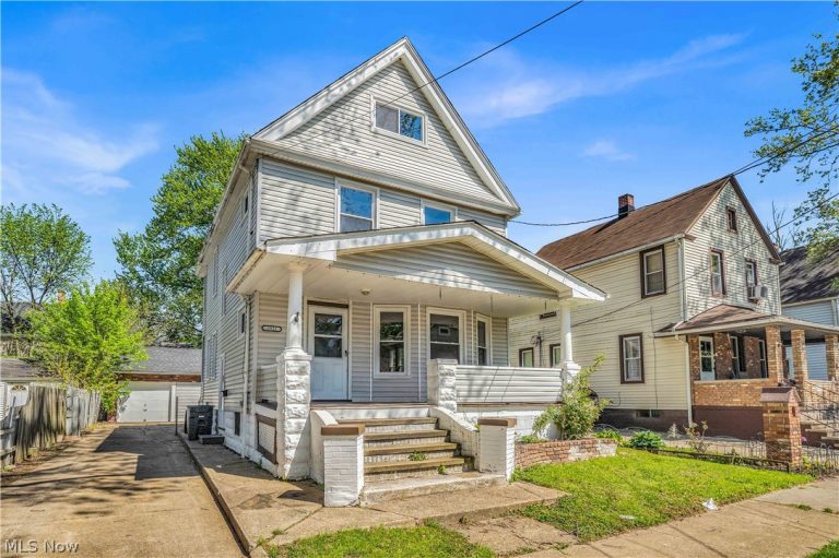 3921 21st Street, Cleveland, OH - Photo 2