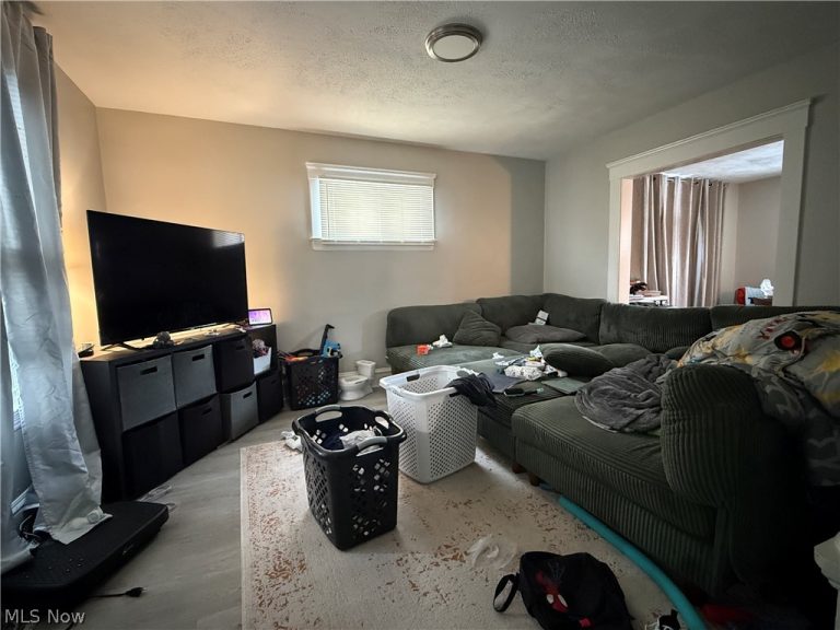 3802 Library Avenue, Cleveland, OH - Photo 3