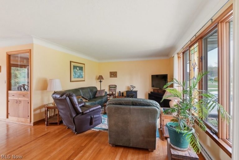 7866 Boyden Road, Northfield, OH - Photo 8