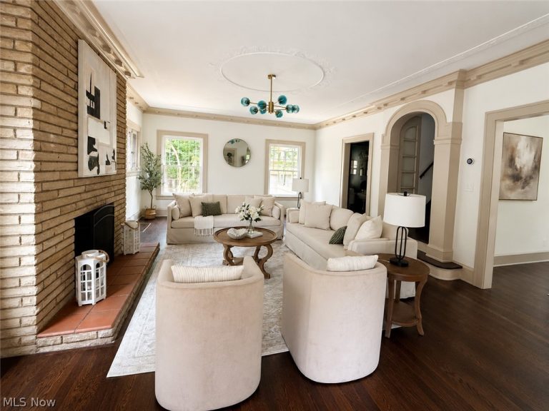 3007 Edgehill Road, Cleveland Heights, OH - Photo 8