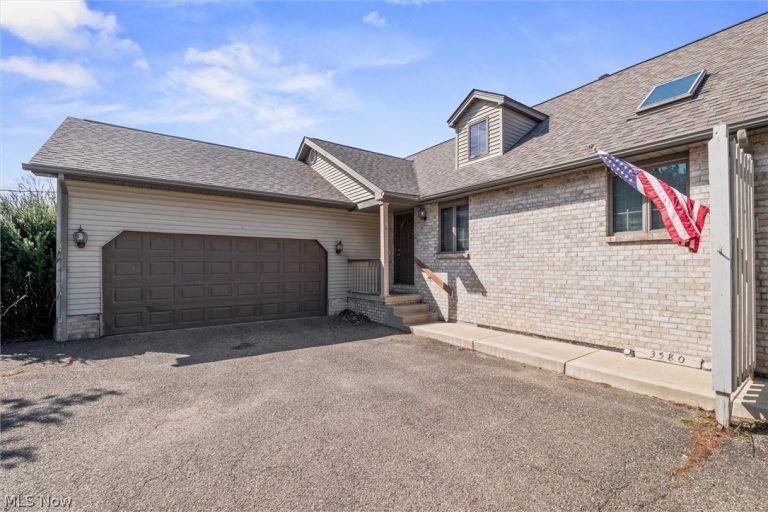 3580 Western Reserve Road, Poland, OH - Photo 2