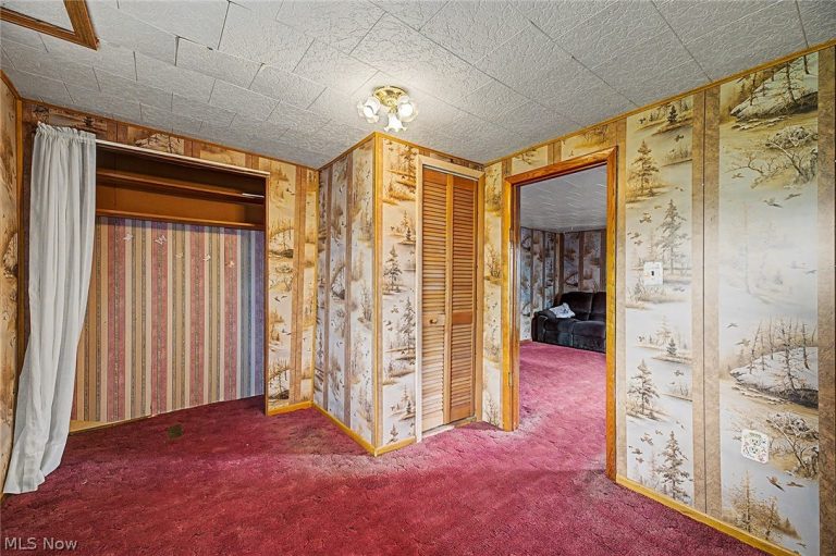671 Stevenson Avenue, Akron, OH - Photo 8