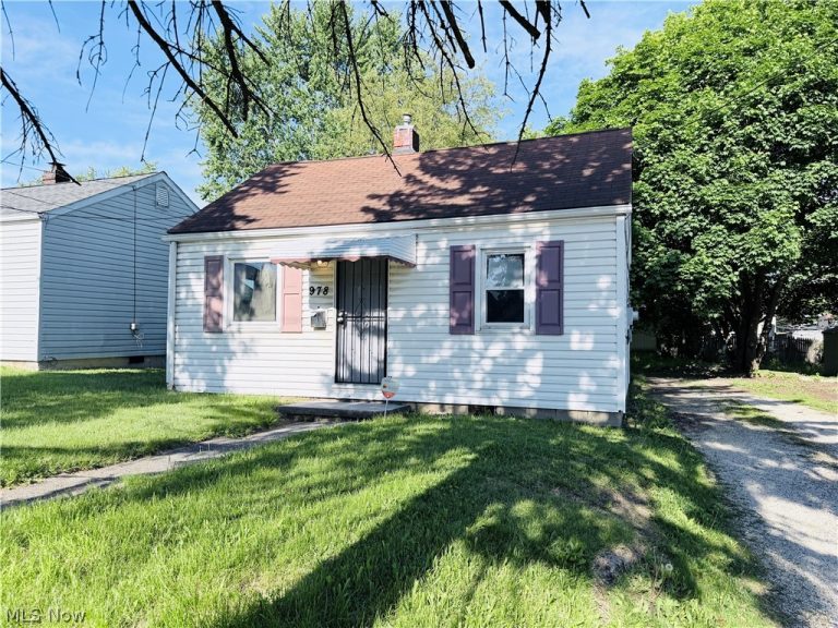 978 Kelly Avenue, Akron, OH, 44306