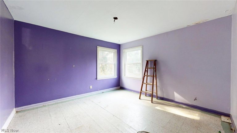 29999 Miles Road, Chagrin Falls, OH - Photo 8
