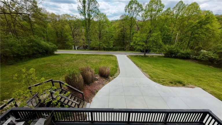 2065 Buckhorn Drive, Millersburg, OH - Photo 2