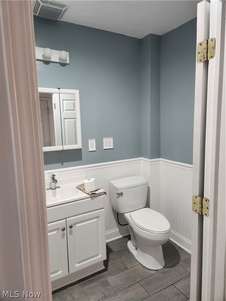 20680 Belvidere Avenue, Fairview Park, OH - Photo 8
