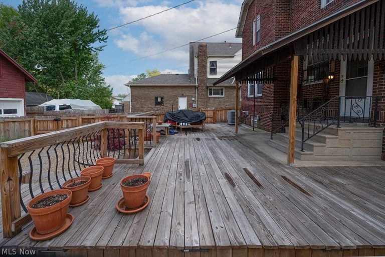227 Roselawn Avenue, Warren, OH - Photo 4