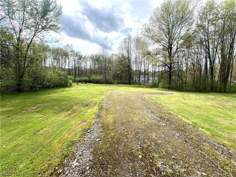 1972 Hercules Drive, Lake Milton, OH, 44429