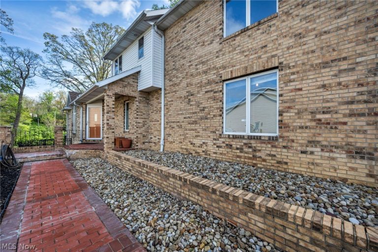 117 Wymore Avenue, Akron, OH - Photo 5