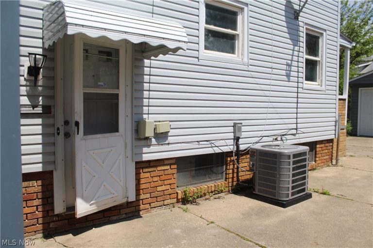 3629 130th Street, Cleveland, OH - Photo 4