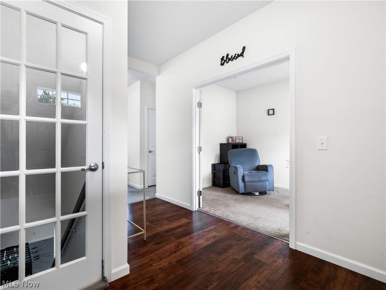 111 Slippery Rock Lane, Berea, OH - Photo 4
