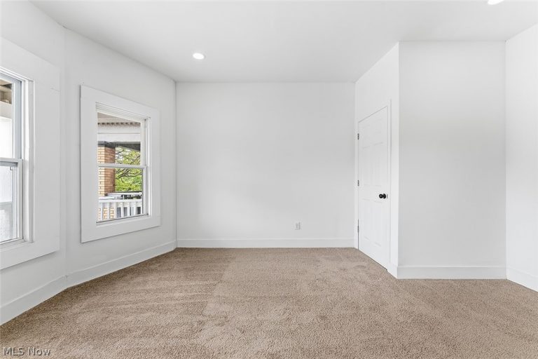 7609 Superior Avenue, Cleveland, OH - Photo 8