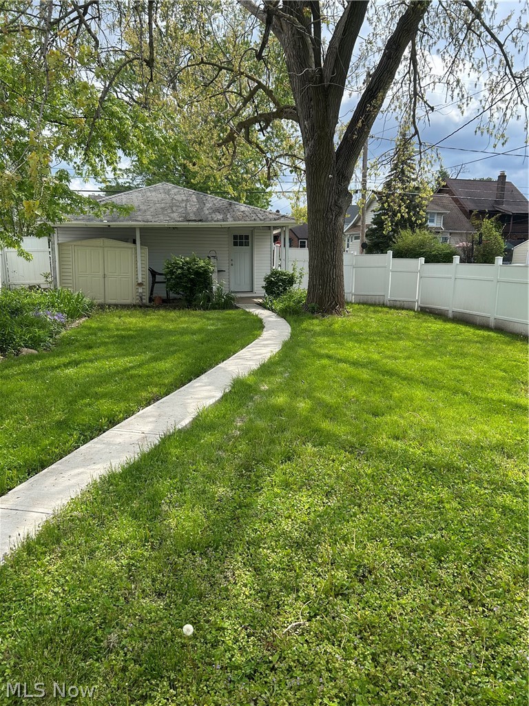 5911 Velma Avenue, Parma, OH - Photo 5