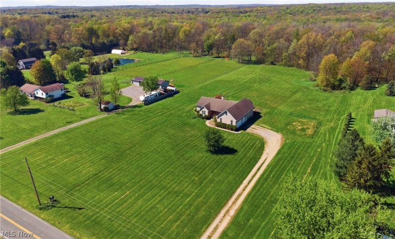 5859 Winchell Road, Hiram, OH - Photo 2