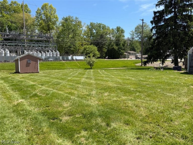 54 16th Street, Massillon, OH - Photo 2