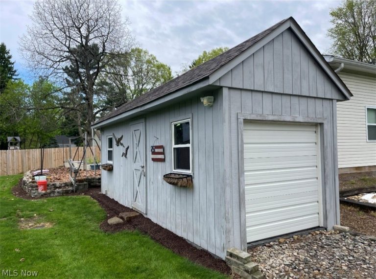 4943 Lynn Street, Boardman, OH - Photo 6