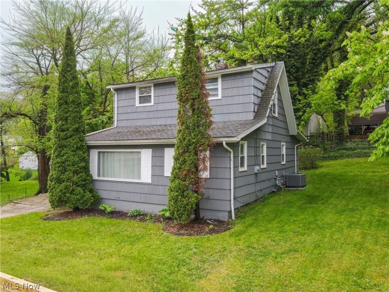2574 South Street, Lakemore, OH - Photo 3