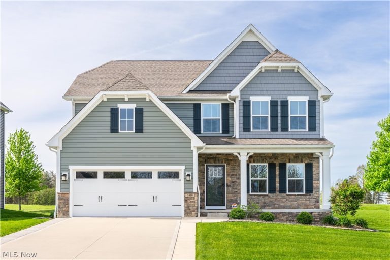 5810 Quarry Lake Drive, East Canton, OH - Photo 2