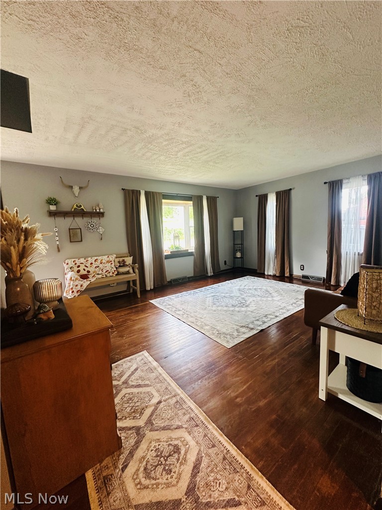 5966 Fairdale Drive, Cambridge, OH - Photo 6