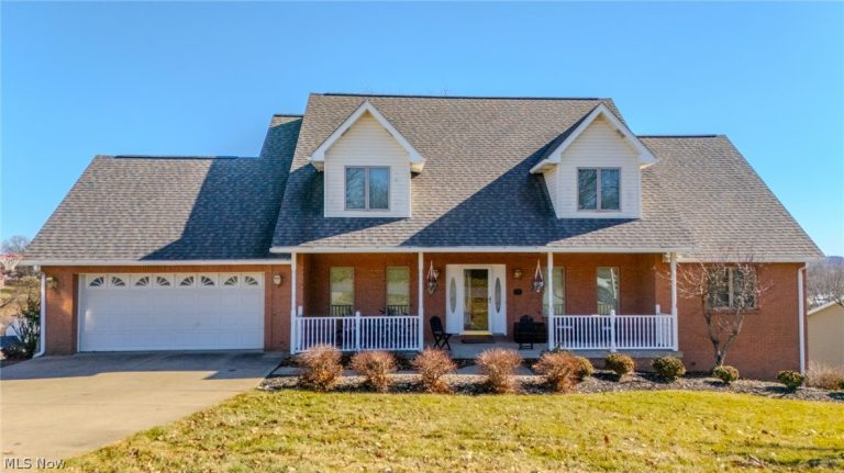 115 Cooper Drive, St Clairsville, OH - Photo 2